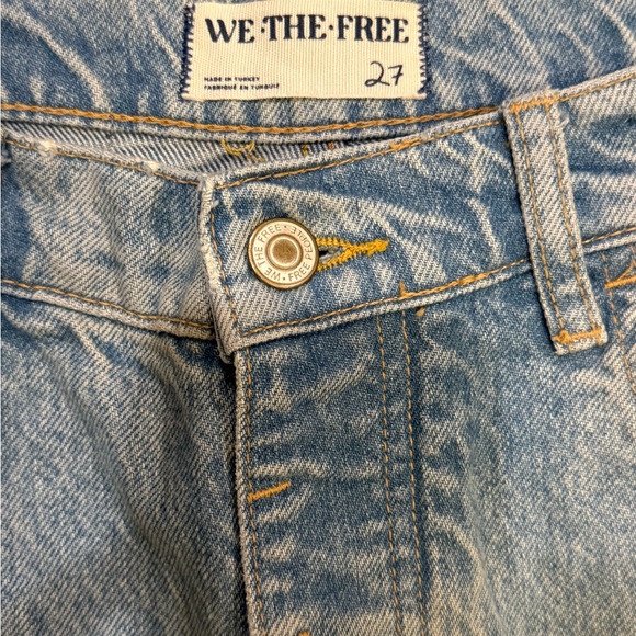 Free People We The Free Kismet Light Wash Jeans with Blue Star Motif - Picture 3 of 3